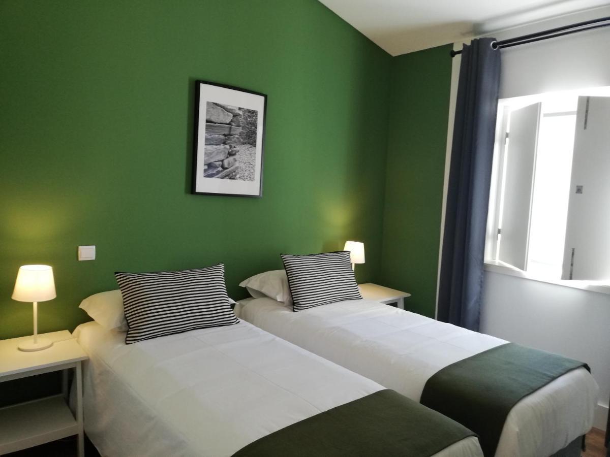 Villa Graca -Hostels And Apartments Santarém Esterno foto