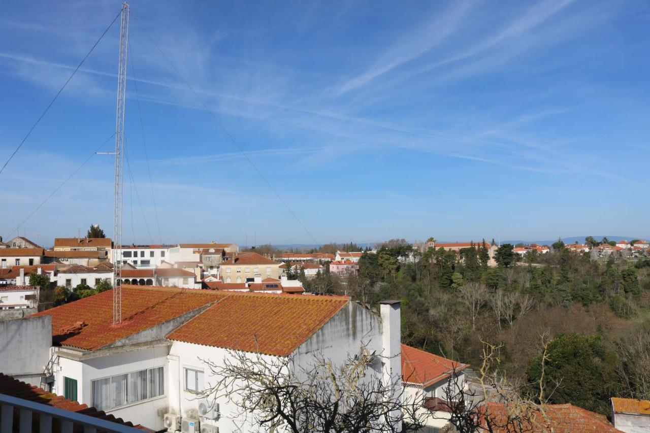 Villa Graca -Hostels And Apartments Santarém Esterno foto